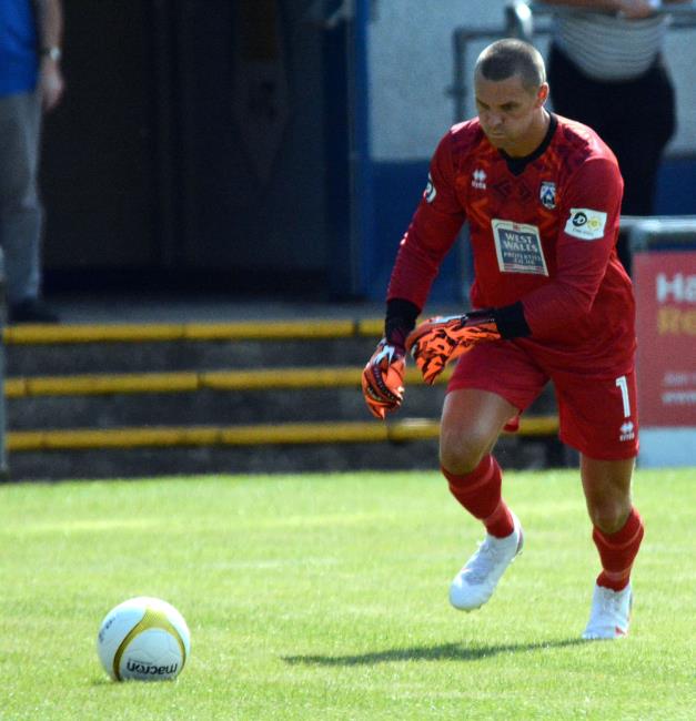 Lee Idzi pulled off some stunning saves